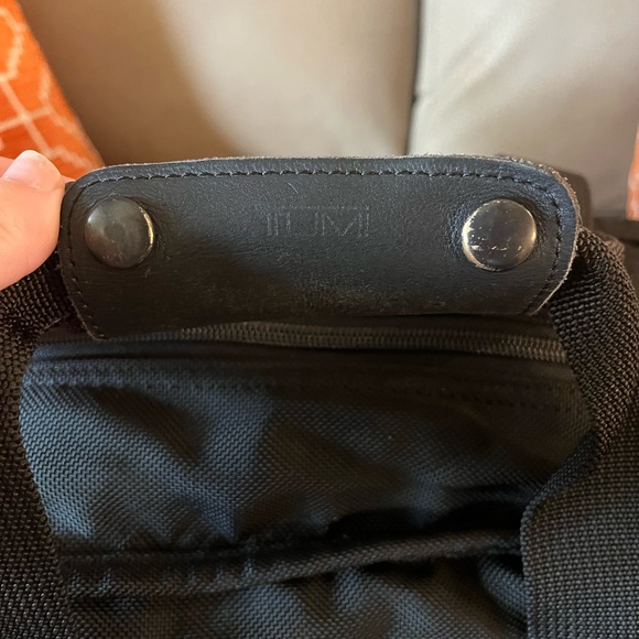 TUMI loved Messenger Bag - Picture 3 of 6
